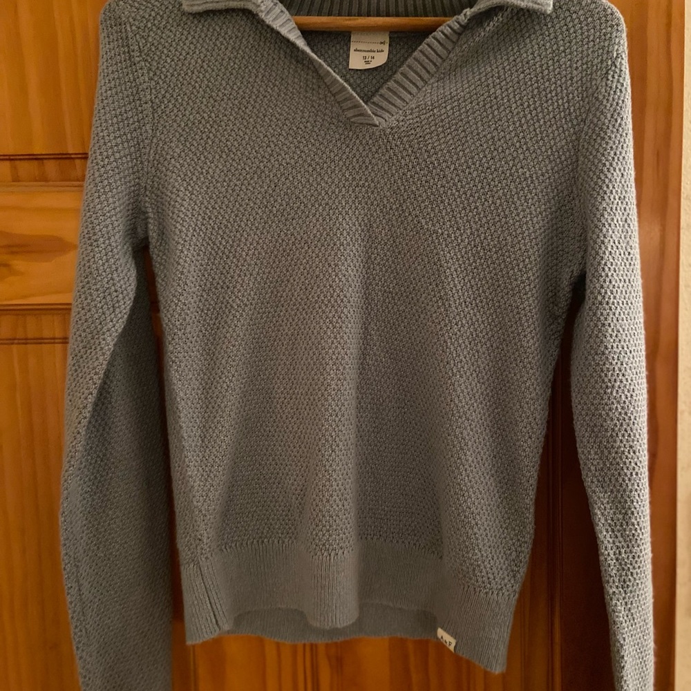 Abercrombie Kids Size 13/14 Sweater